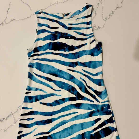 Tommy Bahama Darcy Zanzibar Dress - Size XS - Blue and White Zebra print - Picture 2 of 5
